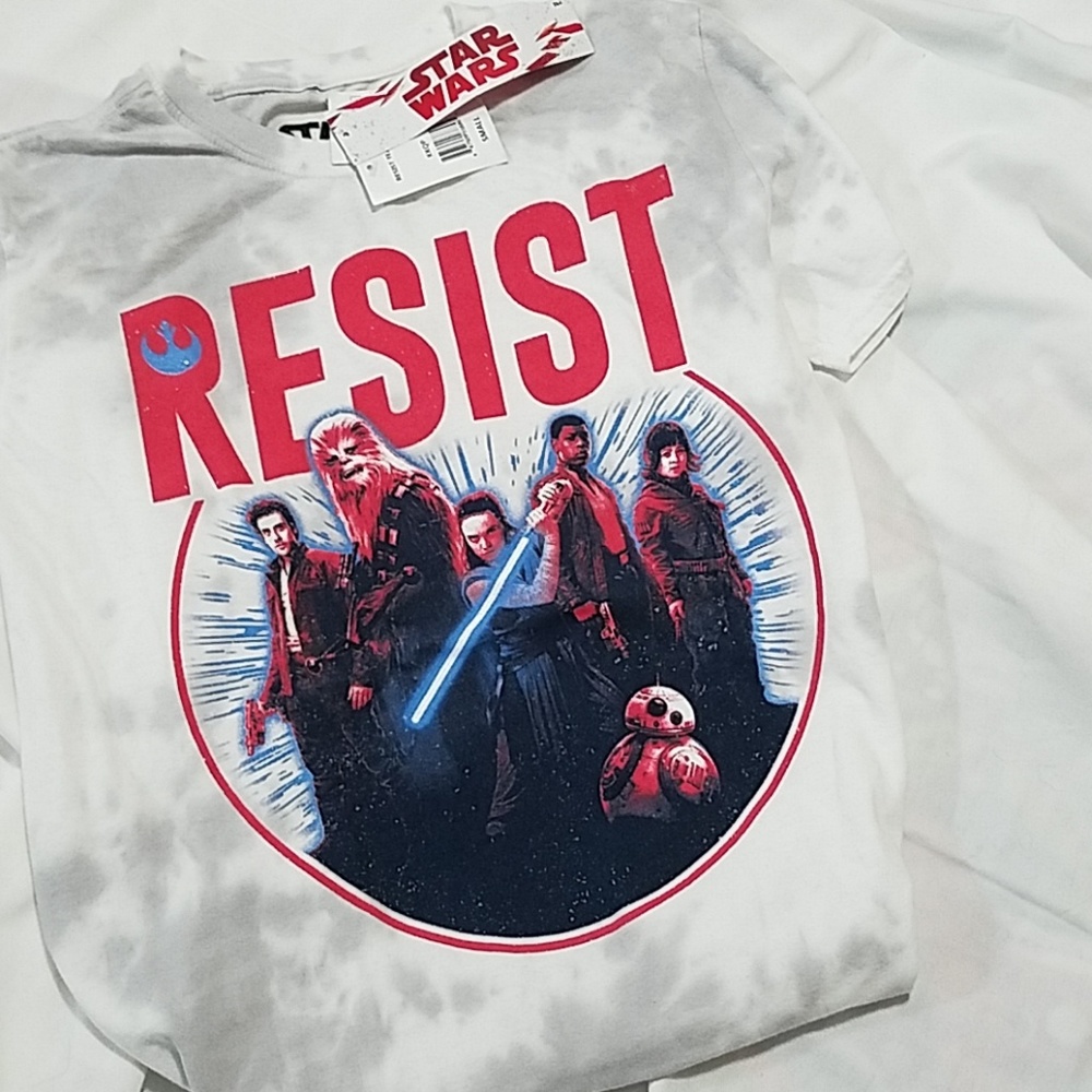 NWT Star Wars Resist T-shirt